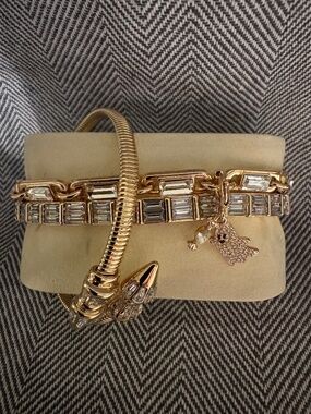 Glamorously Gilded Ghoul - Halloween 2025 Stack By BP (Not In Case)